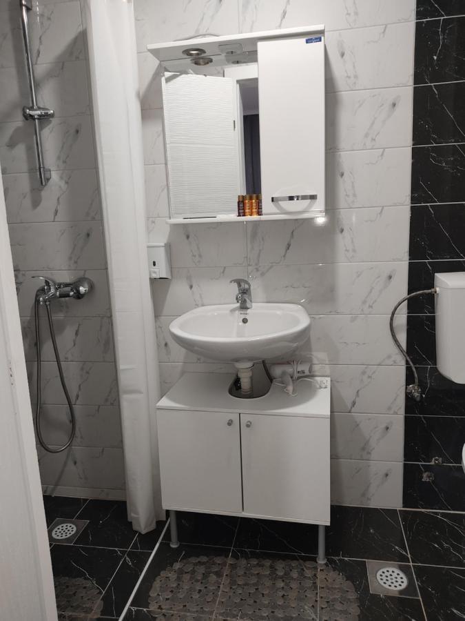 Madox Apartment Ohrid Bagian luar foto
