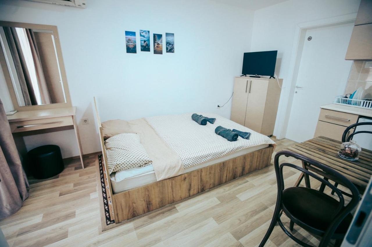 Madox Apartment Ohrid Bagian luar foto